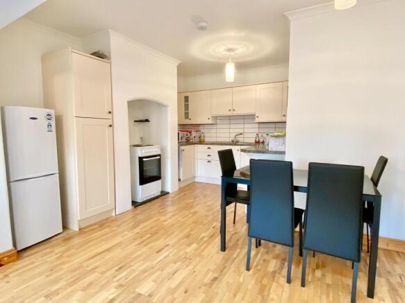 Kitchen Dining Area