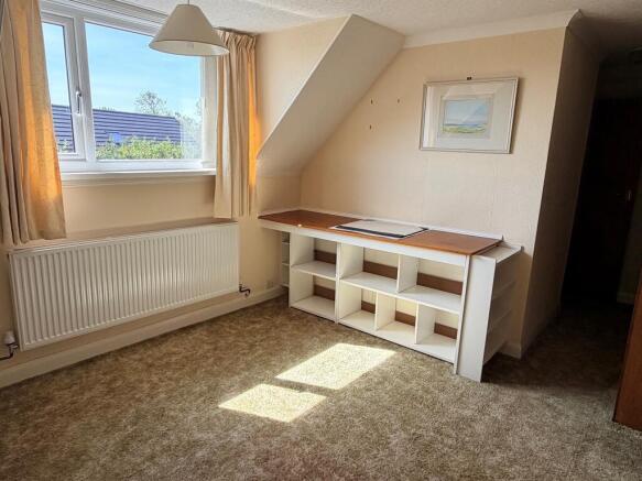 4 bed Detached Bungalow for sale Image 11