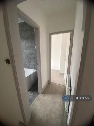 2 bed Terraced to rent Image 11