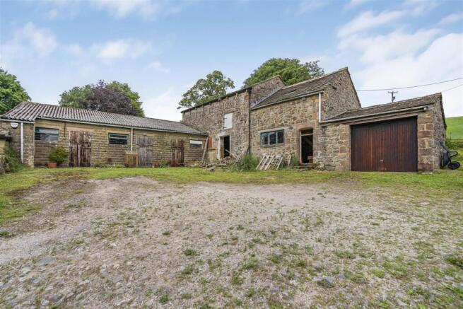 4 bed Detached for sale Image 9