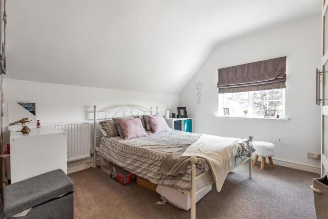 Bedroom 4.jpg