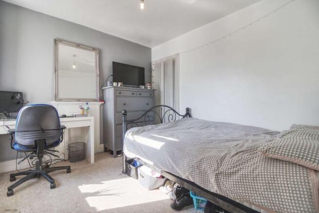 Bedroom 2 (Double)