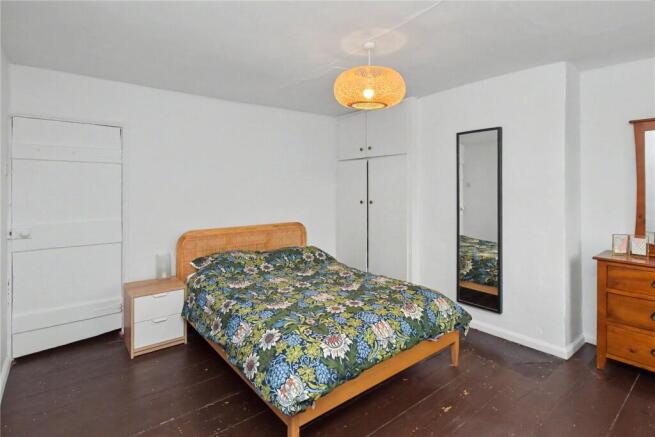 1 bed Town House for sale Image 6