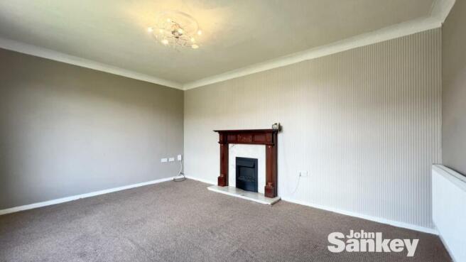 180 Egmanton Rd_4409.jpg
