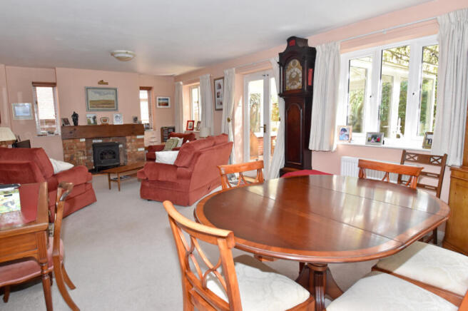 Living/Dining Room