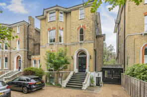 Flat 2, 12, Kidbrooke Park Road, London SE3 0LW