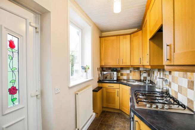 3 bed Semi-Detached for sale Image 11