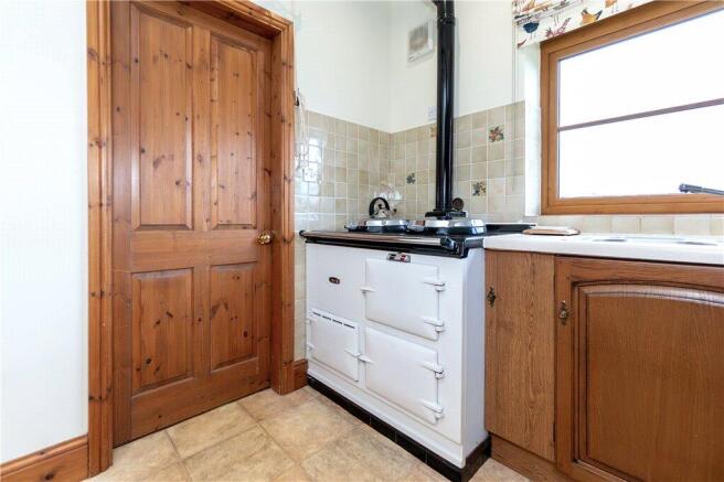 4 bed Link Detached House for sale Image 9
