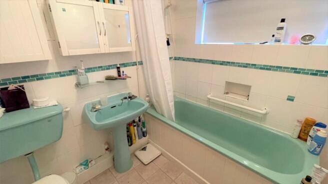 FULLY TILED BATHROOM