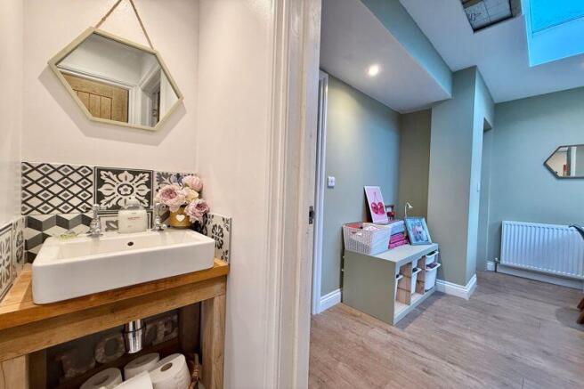 Shower Room/Study