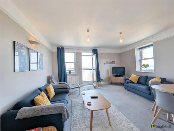 Sitting/Dining room