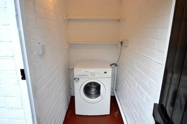 OUTBUILDING - UTILITY ROOM