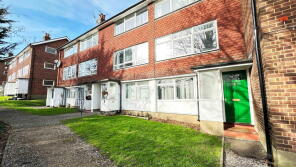 14, Greenacre, Oakfield Lane, Dartford DA1 2SP