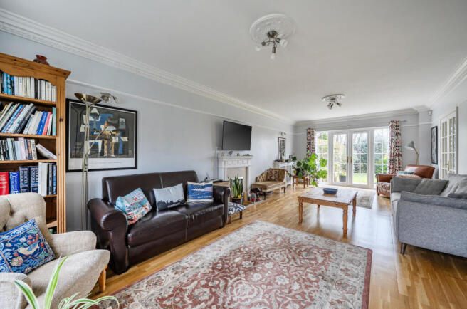 1415607-16-699473...