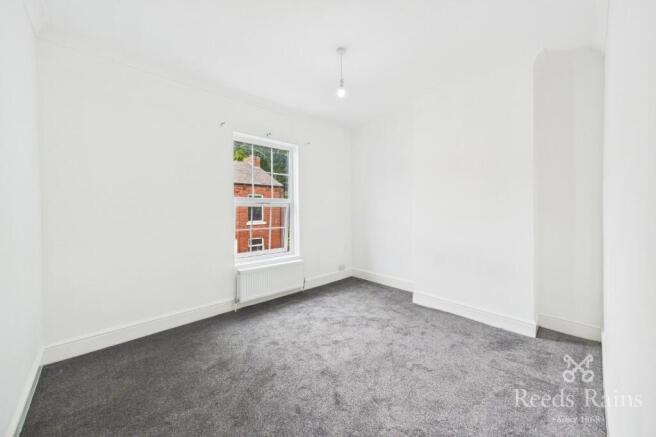 2 bed Terraced to rent Image 7