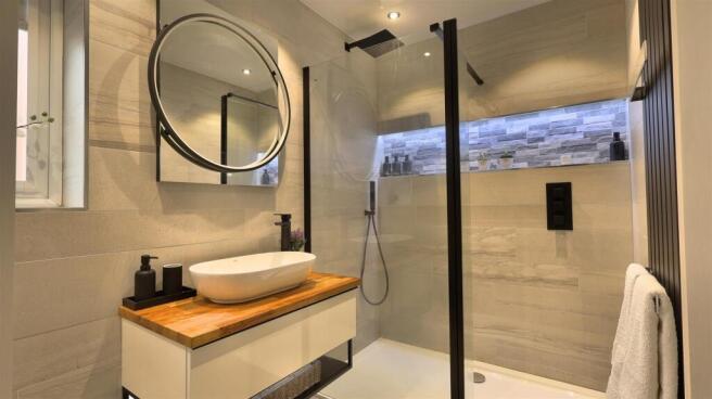 Ellis Road Shower Room
