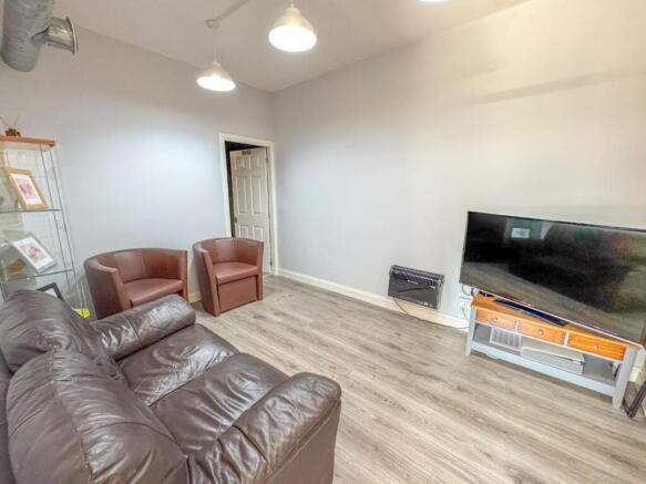 128 Long Street - Image-5.jpg