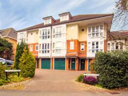 2, The Orchards, Hill View Road, Woking GU22 7LS