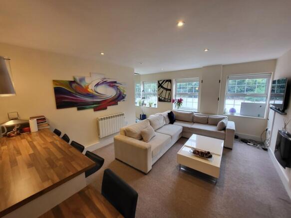 2 bedroom Apartment for rent - Available 2nd Nove