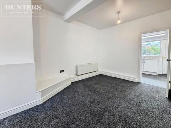 3 bed End of Terrace to rent Image 4