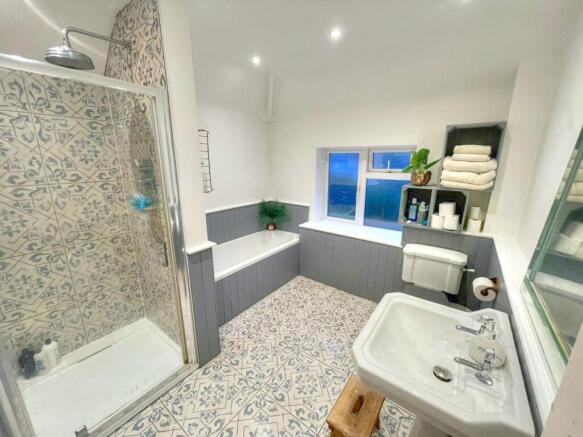 Four piece bathroom