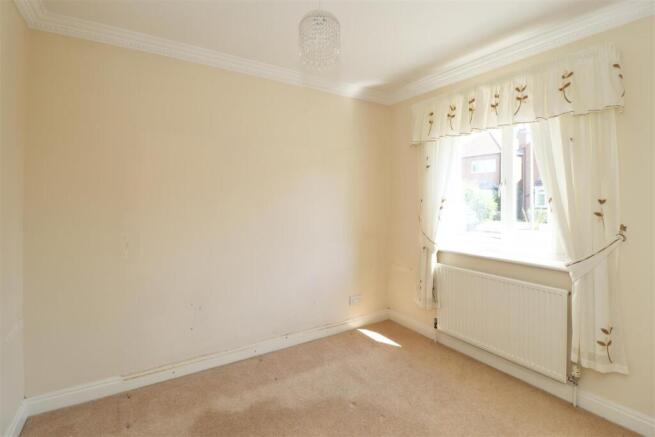 2 bed Detached Bungalow for sale Image 6
