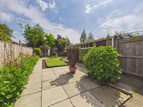 2 bed Semi-Detached for sale Image 10