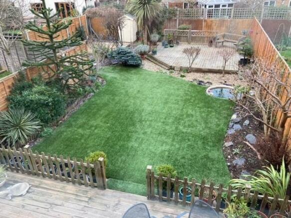 Rear Garden 9 Nightingale Mews..jpg