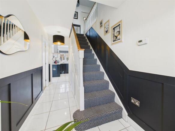 4 bed Detached for sale Image 6