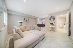 Flat 3, 103 Aydon House, Waratah Drive, Chislehurst BR7 5FS