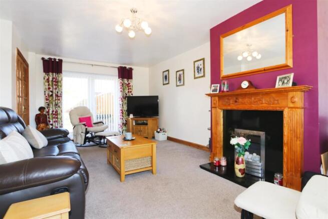 SPACIOUS LOUNGE