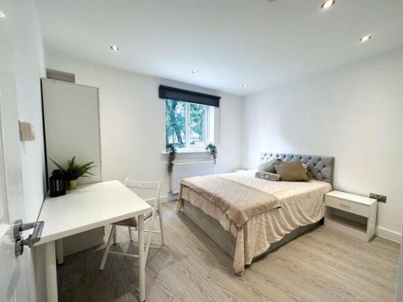 baskerville-gardens-nw10-1pf-1051417