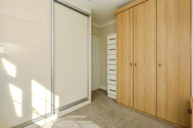 2 bed Park Home for sale Image 8