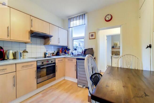 3_Kitchen-1.jpg