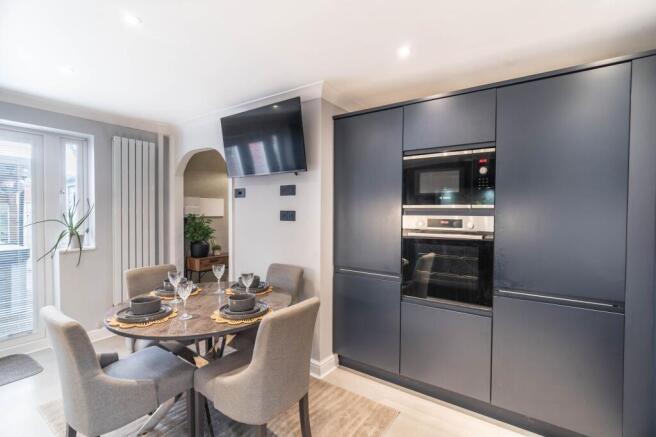 2 bed Terraced for sale Image 6
