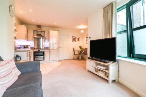 Minley Road, Fleet, Hampshire, GU51