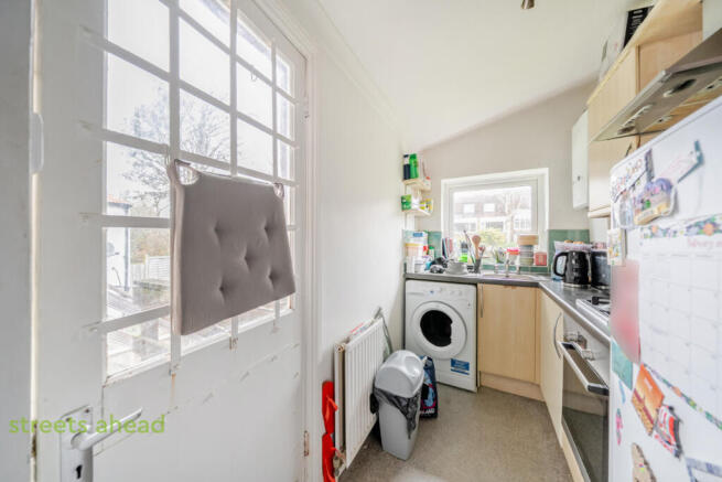 c29699e8-333d-41c...