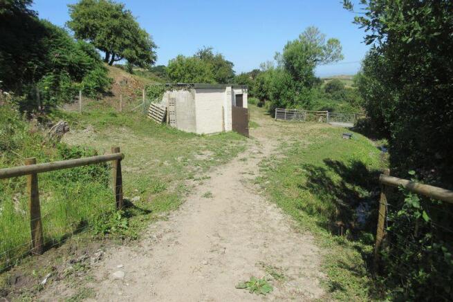 path to stable...