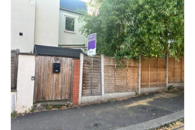 Church Hill, London, E17 photo 4