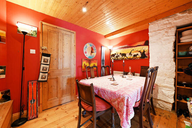 2 bed Semi-Detached for sale Image 10