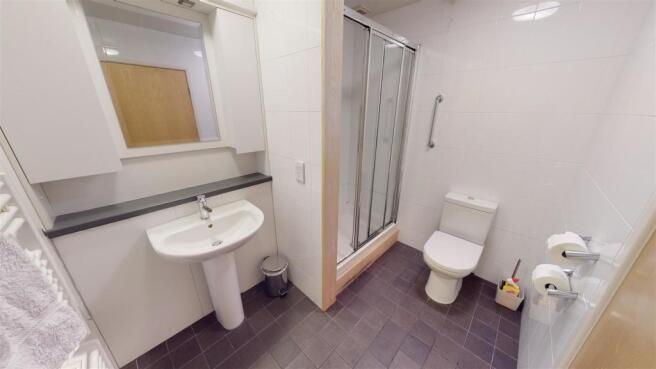 The Avenue Shower Room