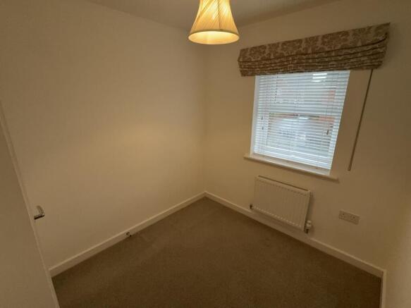 3 bed Semi-Detached to rent Image 11