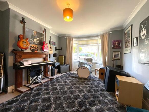 3 bed Semi-Detached for sale Image 6