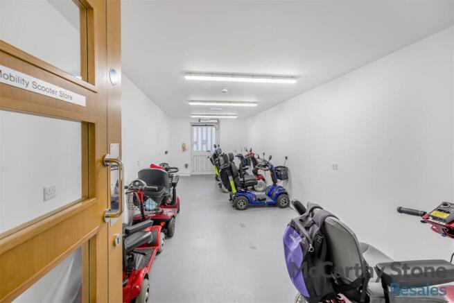 8670696-interior13.jpg