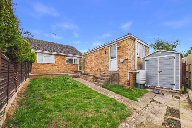 Norton Crescent, Towcester, NN12 photo 2