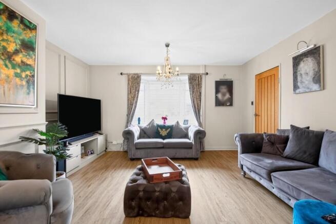 3 bed Terraced for sale Image 7