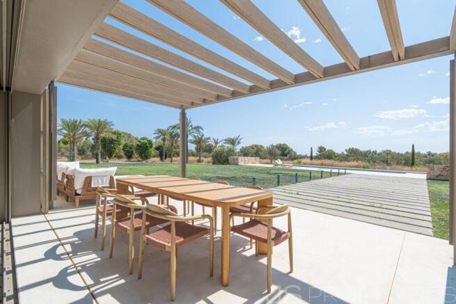Exceptional Contemporary Finca on an Extraordinary Estate near Cala Murada