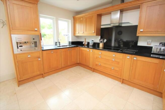 Kitchen.JPG