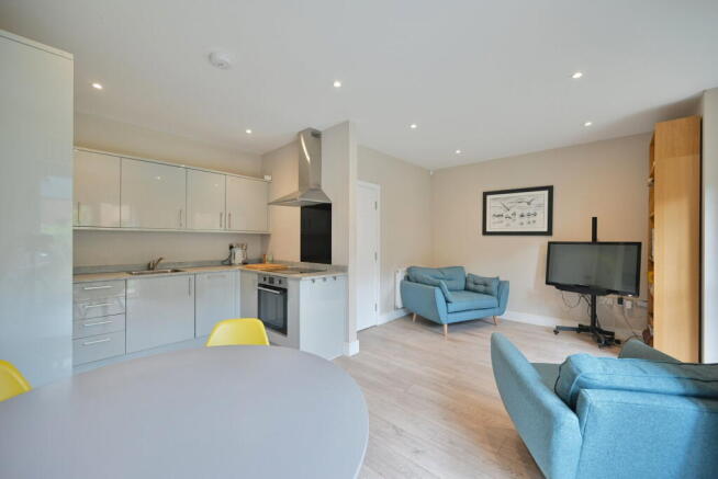 2 bed Terraced for sale Image 8