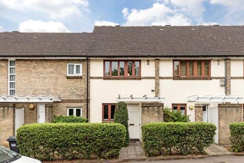 Manor House Way, Isleworth